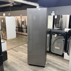 🔥SAMUNG UPRIGHT FREEZER/REFRIGERATOR CONVERTIBLE 🔥 1 FOR $600 Or BUY 2 FOR $800