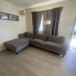 Sectional couch