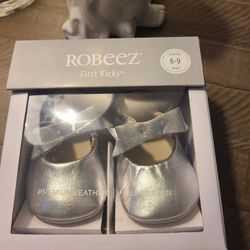 NEW ROBEEZ BRAND LEATHER SHOES 
