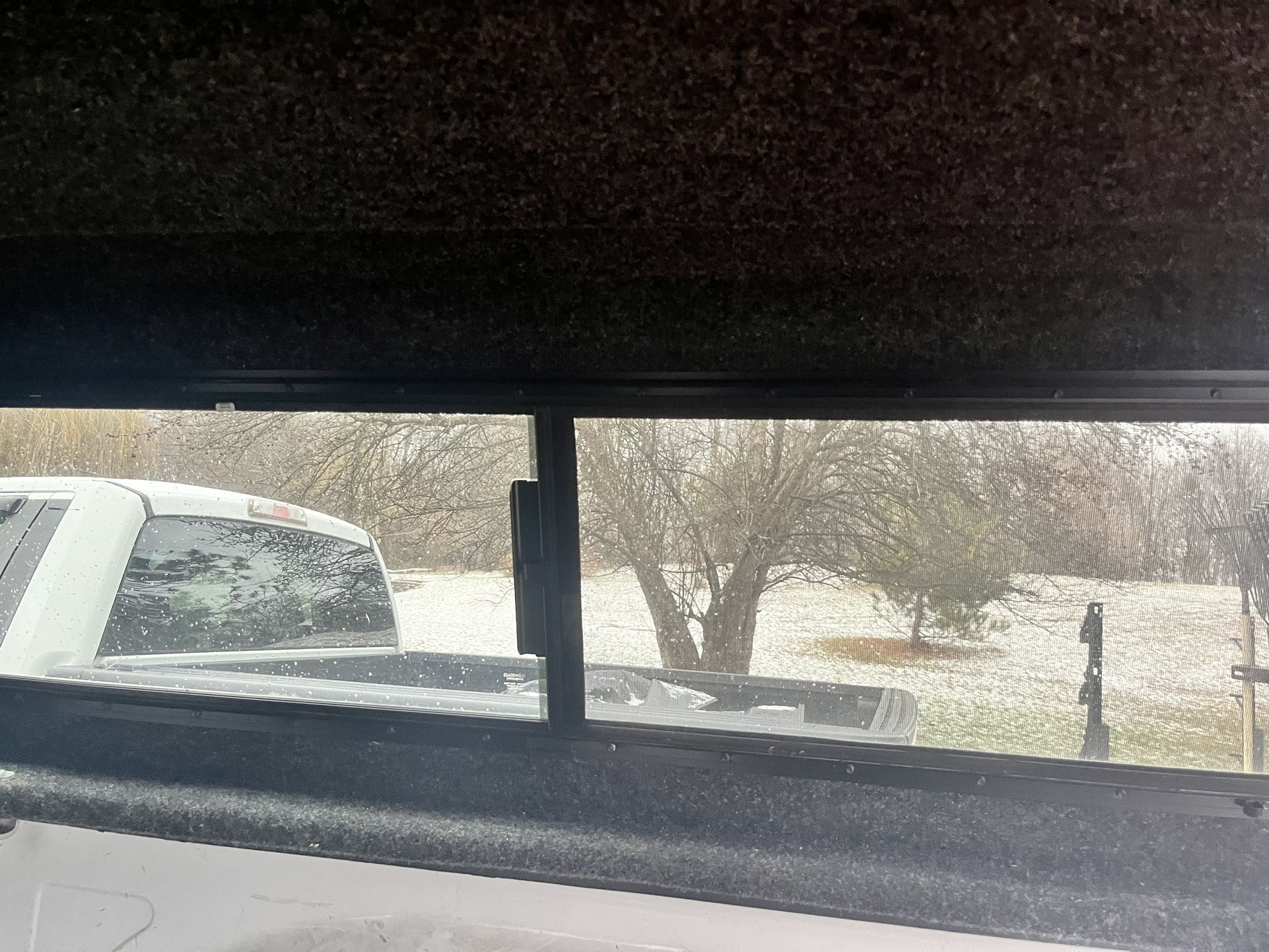 Leer 100XR Truck Cap 76 Inch Bed Length