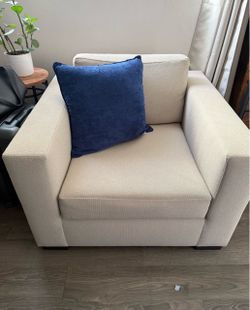 Accent chair