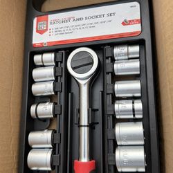 brand new rachet socket set