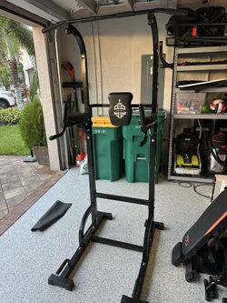 Freestanding Pull Up / Dip Station