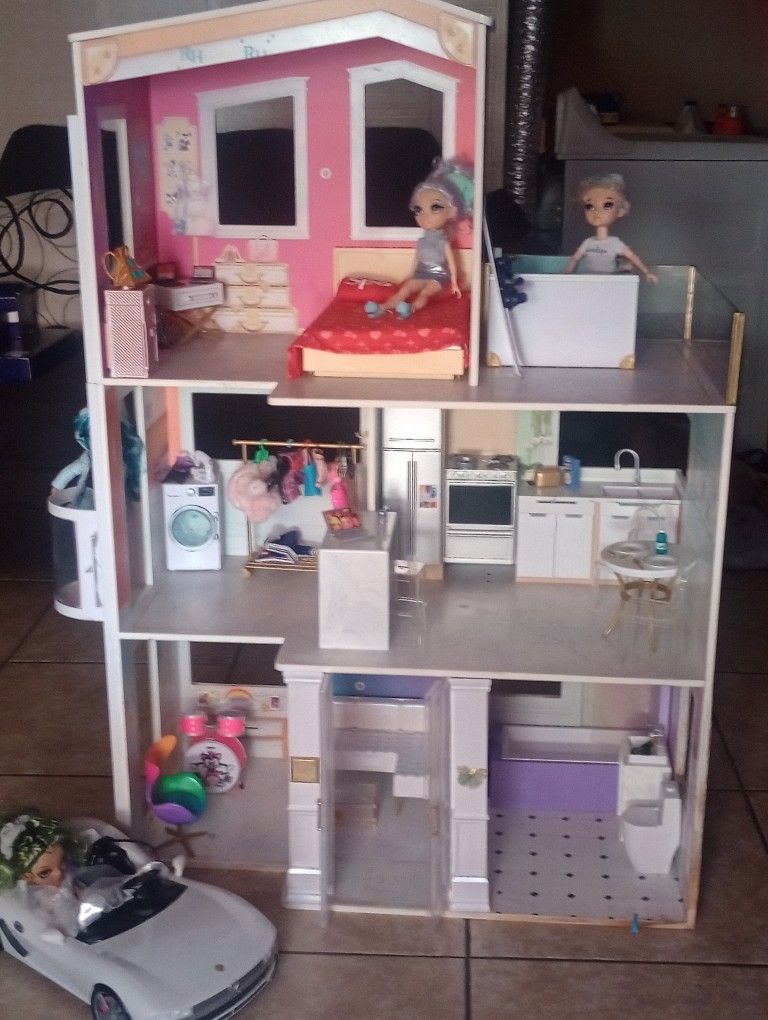 Doll House
