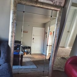 VINTAGE MIRROR
