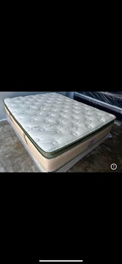 Queen organic elite superior hybrid cool gel memory Foamm pillow top 14inch Matres!