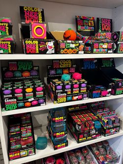 Needoh cubes