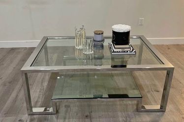 Z Gallery coffee table and 2 and tables