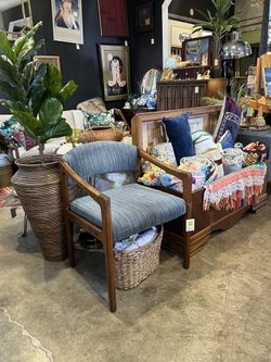 Brown Wood Blue Stripe Velvet Dux Chair / CAYTTP