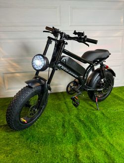 Electric bike brand new in box! Warranty and invoice is provided, sales taxes applying..