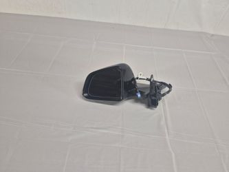 Mirror driver side door/Tesla model Y