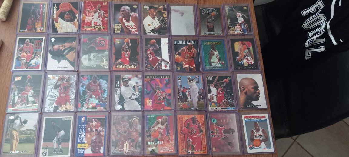 40 MINT MICHAEL JORDAN CARDS COLLECTION