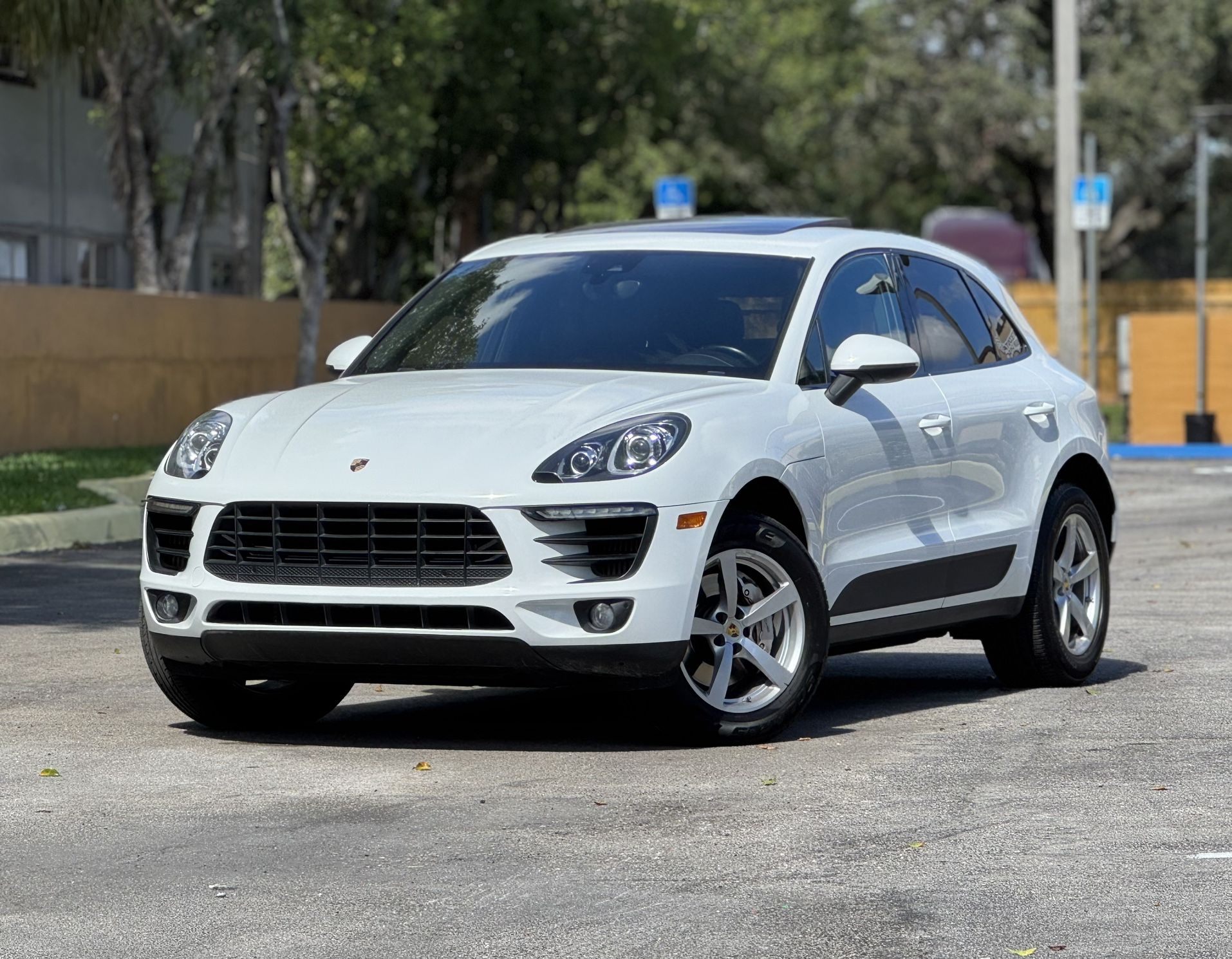 2017 Porsche Macan