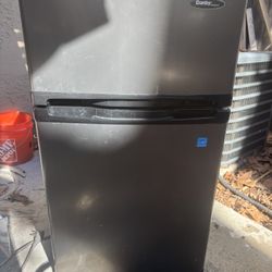 Mini Fridge And Freezer 