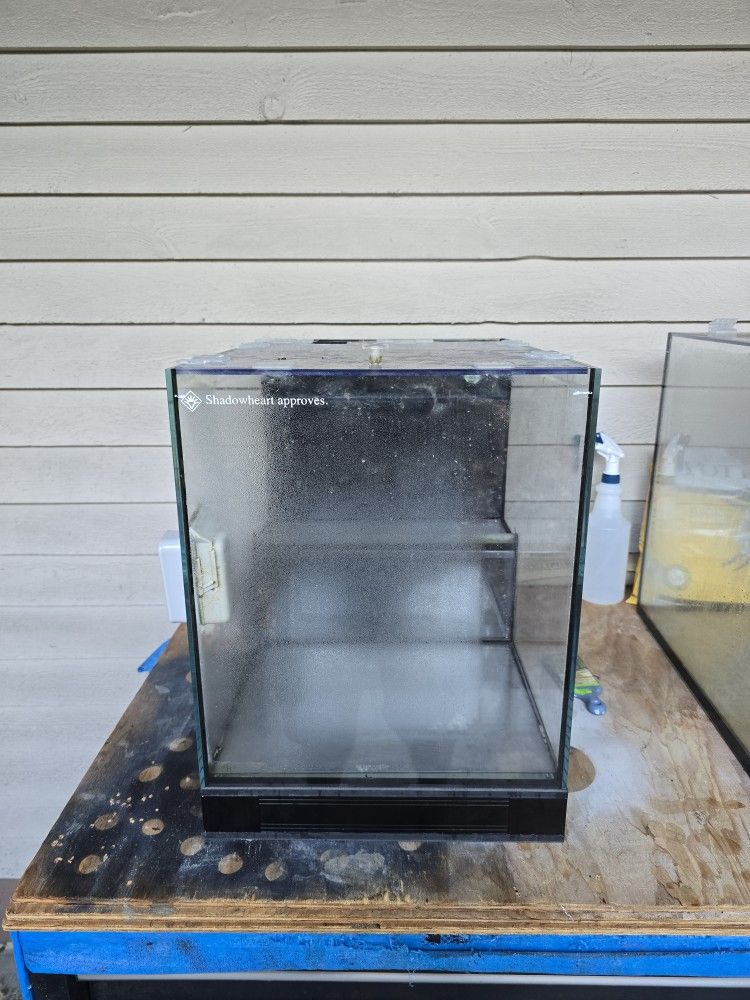 Free innovative marine 20gal aquarium