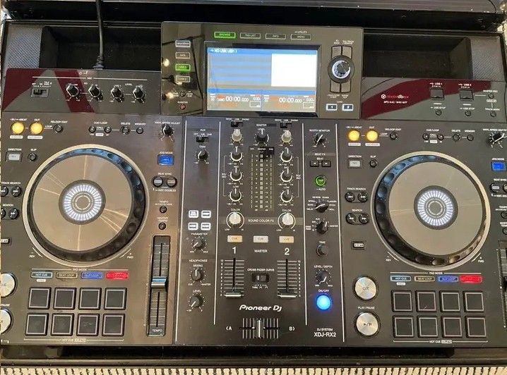 Pioneer XDJ-RX2 W/ Travel Case