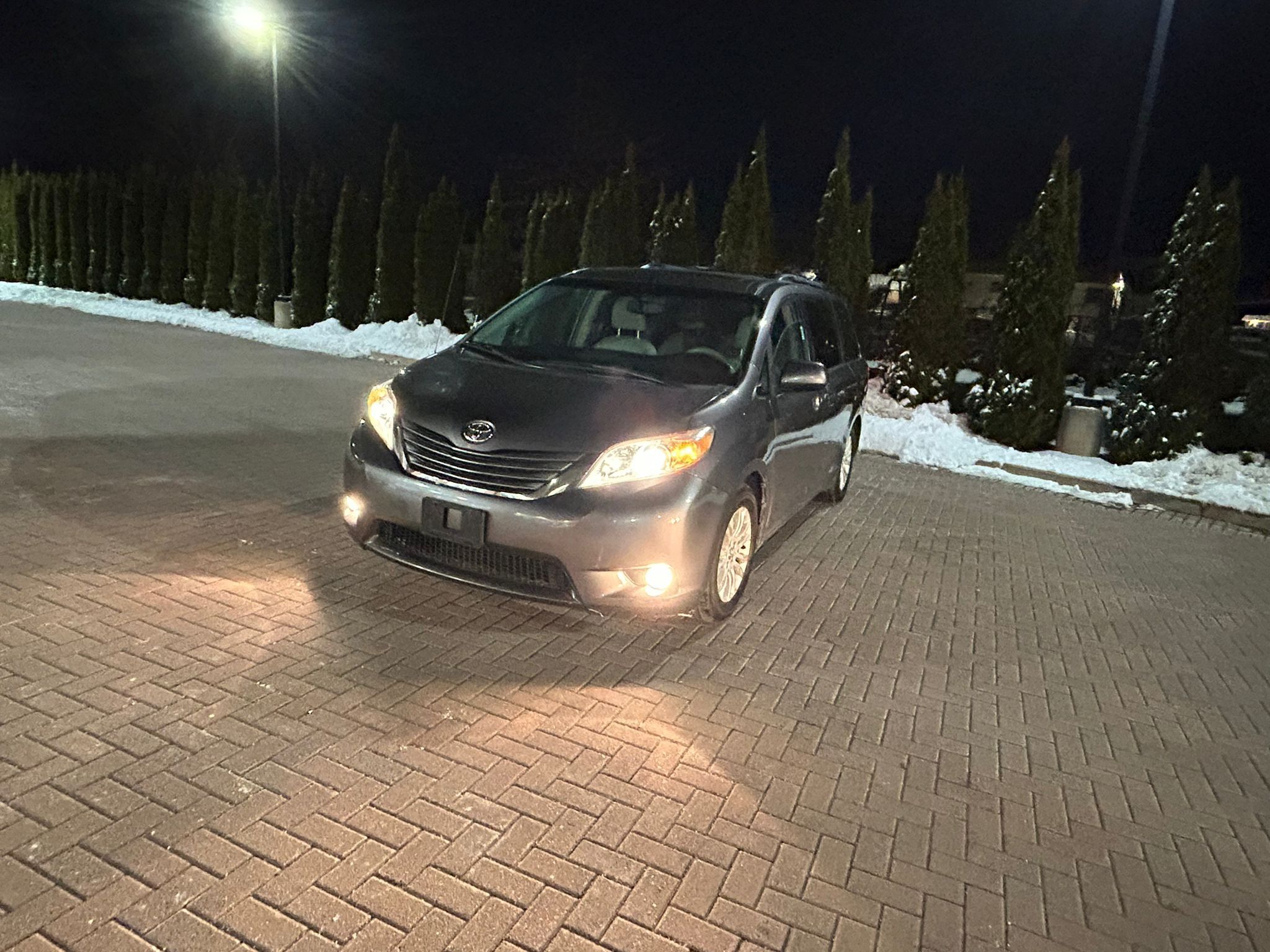 2012 Toyota Sienna