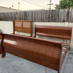 Beautiful King Size Bed Frame 