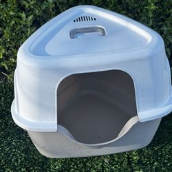 Extra Large Hooded Cat Litter Box