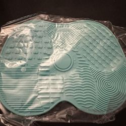 Make Up Brush Cleaner 