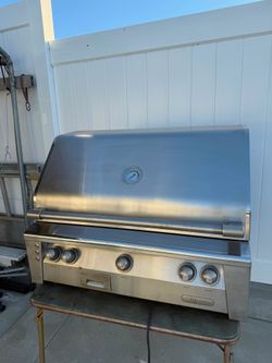 Alfresco Grill & Pizza Oven $800