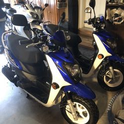 2015 Yamaha Zuma 50 FX - 2 Of Them Sold Togerther
