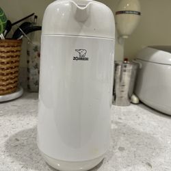 Zojirushi Served Carafe 1.0 L. $15