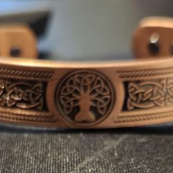 Copper/Magnetic Jewelry (Helps Diminish Arthritis Pain)