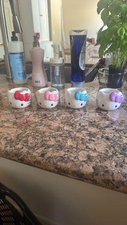 Hello Kitty ceramic mugs