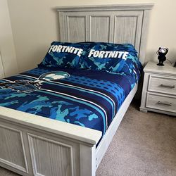 Full Size Bedroom Set