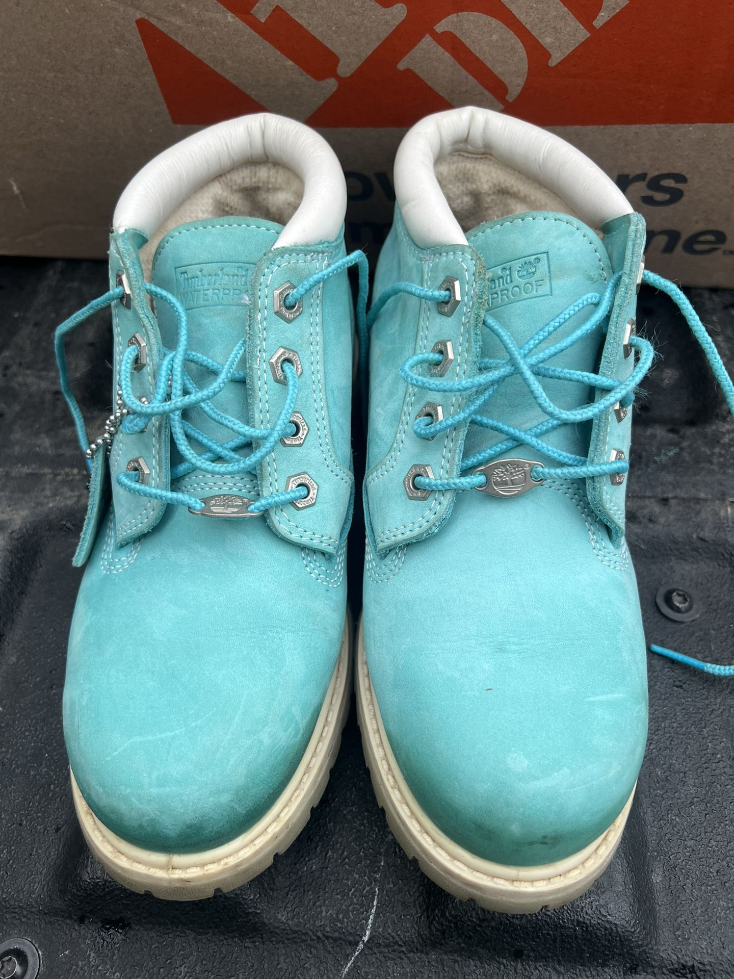 Woman’s Timberland Boots Size 7 M 