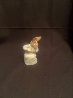 Beatrix Potler Figurine, “ Cottontail” 1985 Porcelan, Made By Federick Warne Co. Beswick England.