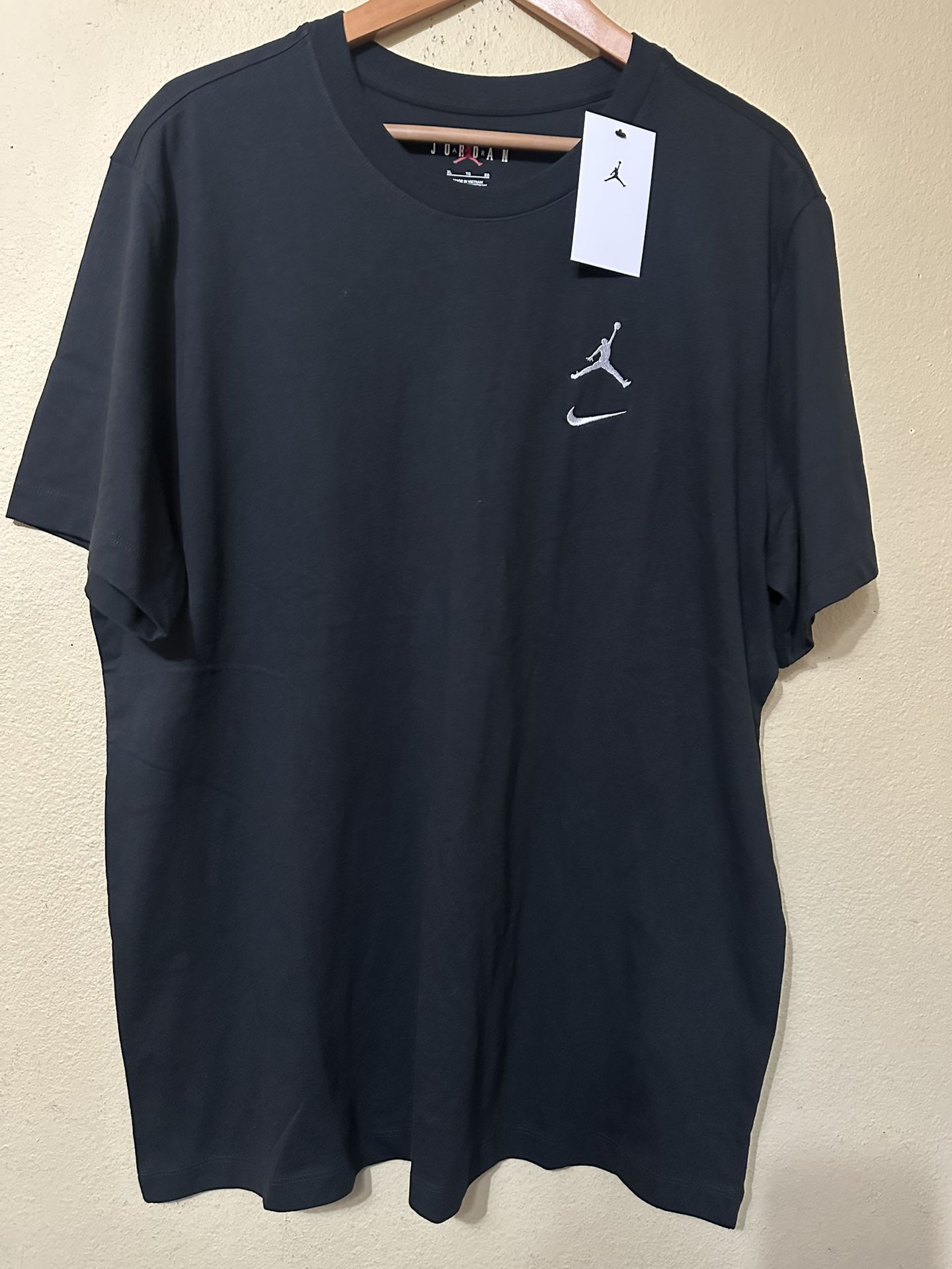 Nike Men’s Tee , Size # Xl , $20 Firm