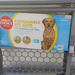 Expandable Pet Gate 