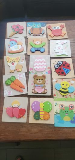 Kids wooden puzzles
