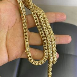 New Gold Chain, Bracelet And Cross All 14 Kt 100 Grams. 