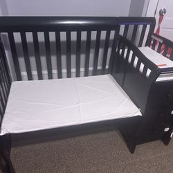 Mini Convertible Crib 