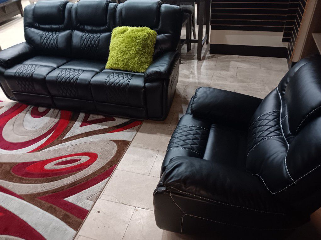 *Weekend Special*---Santiago Sleek Black Leather Reclining Sofa And Chair Sets---Delivery And Easy Financing Available👌