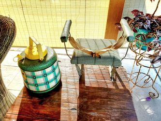 VINTAGE WATER COOLER AND TODDLER SEAT