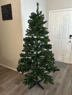 6.5FT. Artificial Green Christmas Tree with Stand
