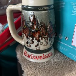 Budweiser 1982 Holiday Stein 