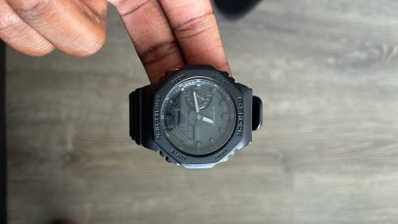black adjustable gshock watch