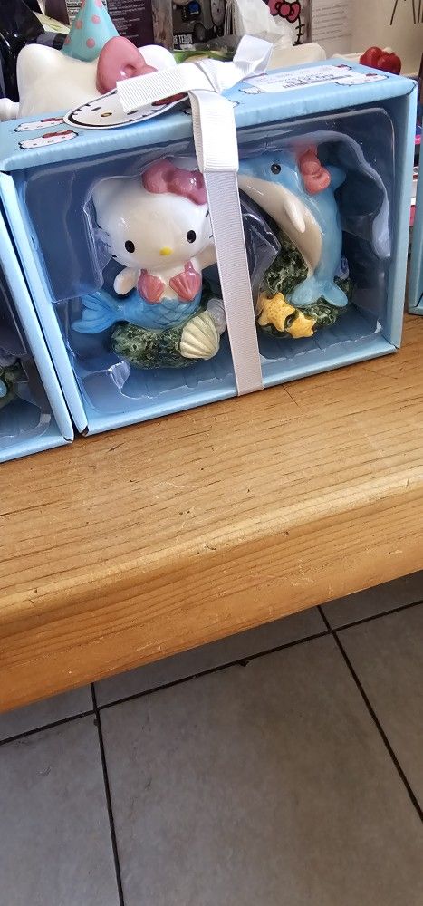 Hello Kitty Mermaid Salt and Pepper Shakers
