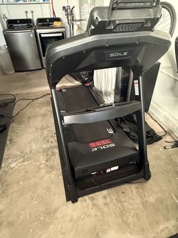 Treadmill (Sole F63)