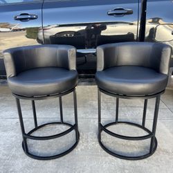 Barstool Set Of 2 For 90$ Brand New 