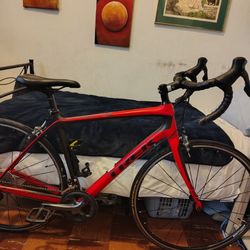 2017  fully carbon fiber trek domane 4s