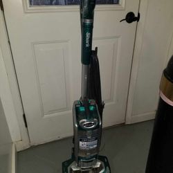 Shark Vacuum 