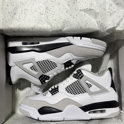 Air jordan 4s  BLACK MILITARY more colors available  