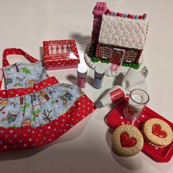 American Girl, WellieWishers, Holiday Baking Set, Gingerbread House, Cookies, Candy Canes