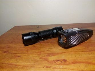 Serfas True 750 Bike Light & Energizer Flashlight